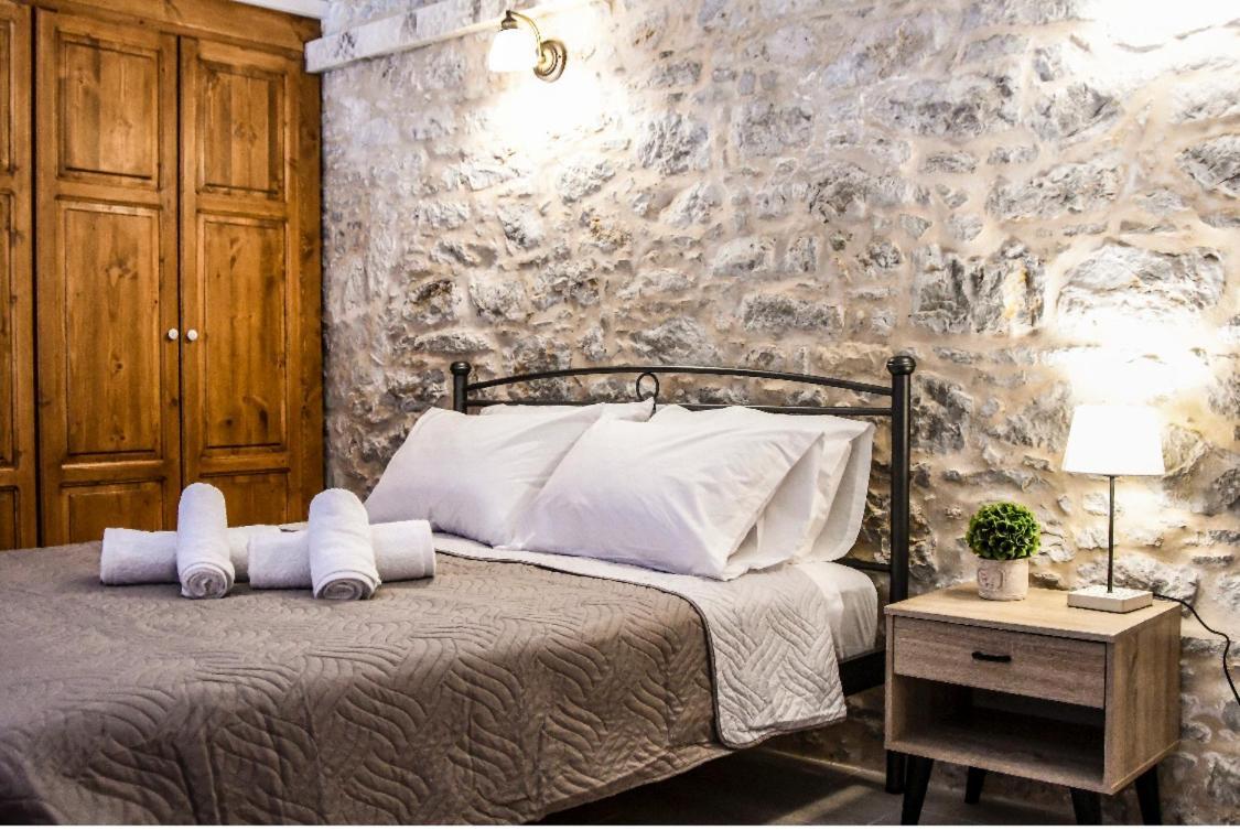 Apartment Stone Living